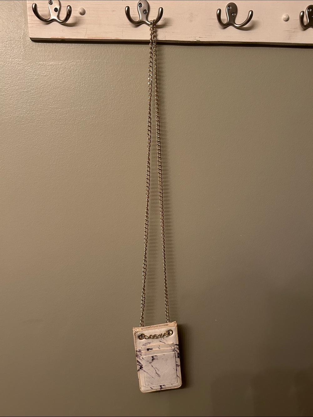 Charming Charlie Marble White Card Crossbody with Gold Chain